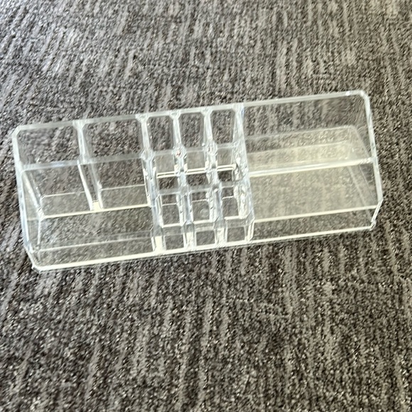 Acrylic Make-up Organizer - Picture 1 of 3